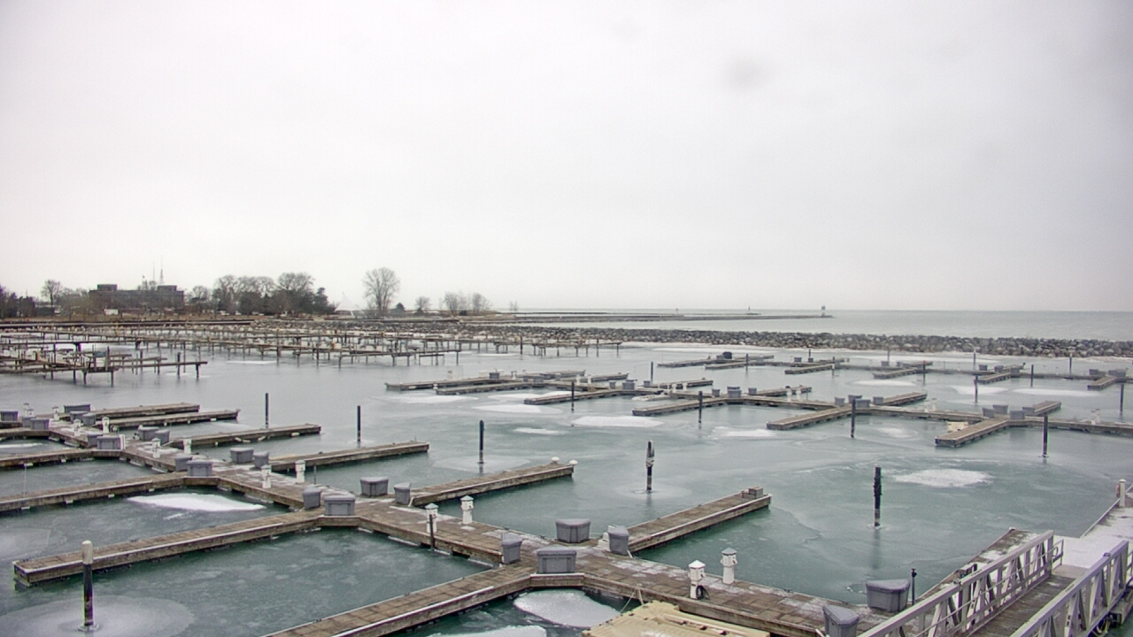 Thumbnail for current weather camera view from Waukegan Harbor and Marina in Waukegan, Illinois