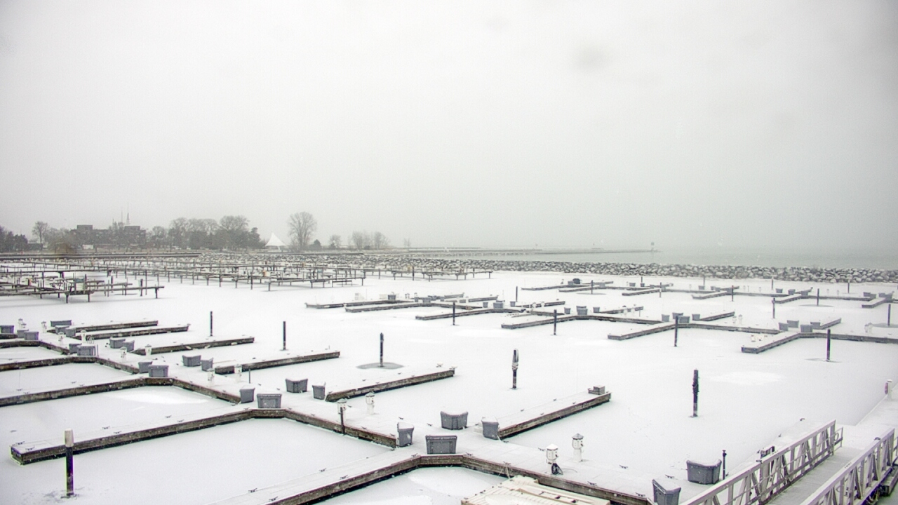 Thumbnail for current weather camera view from Waukegan Harbor and Marina in Waukegan, Illinois