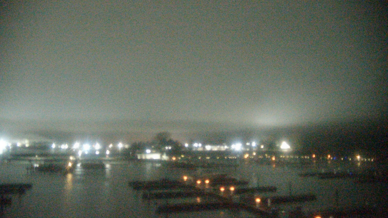 Thumbnail for current weather camera view from Waukegan Harbor and Marina in Waukegan, Illinois