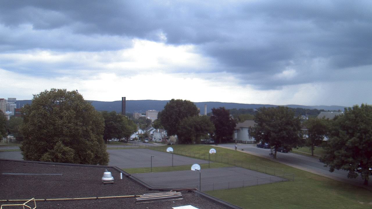 Thumbnail for current weather camera view from Heights Murray ES in Wilkes-Barre, Pennsylvania