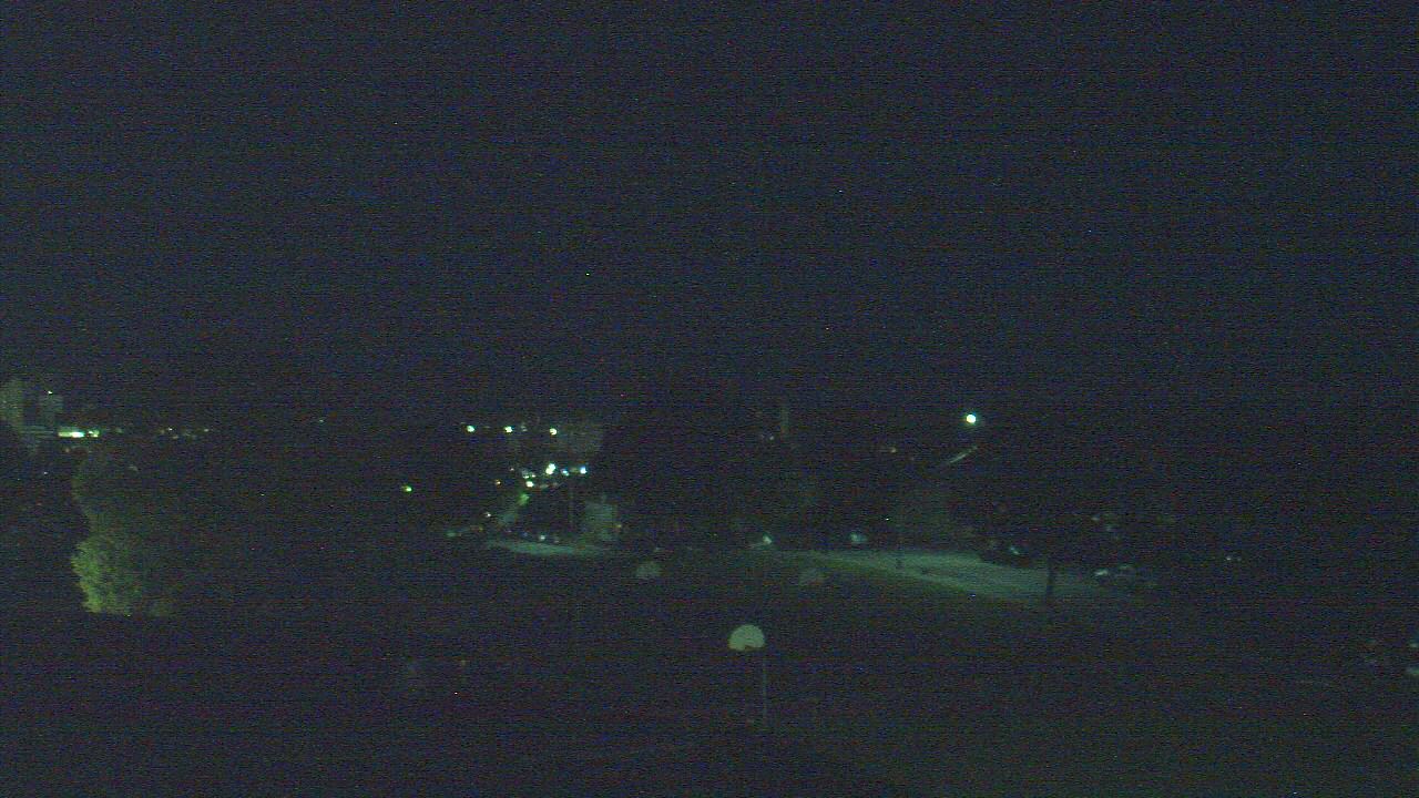 Thumbnail for current weather camera view from Heights Murray ES in Wilkes-Barre, Pennsylvania