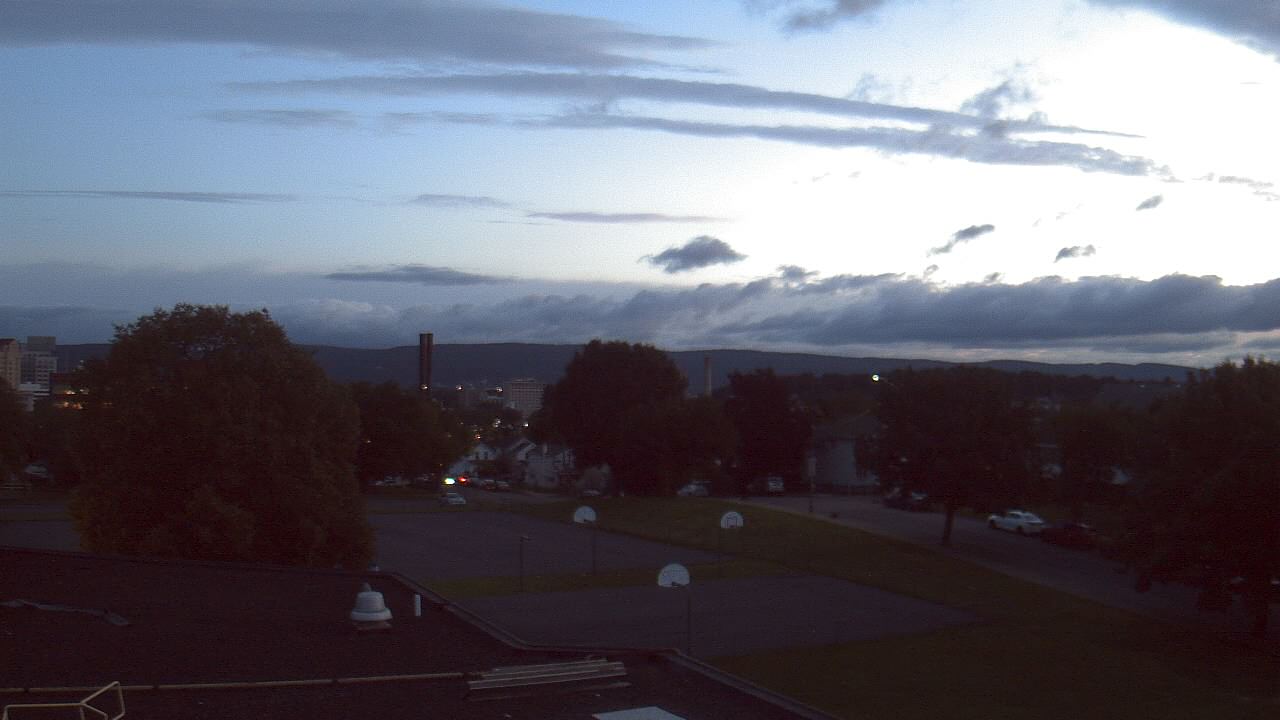 Thumbnail for current weather camera view from Heights Murray ES in Wilkes-Barre, Pennsylvania