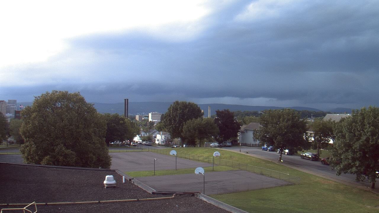 Thumbnail for current weather camera view from Heights Murray ES in Wilkes-Barre, Pennsylvania
