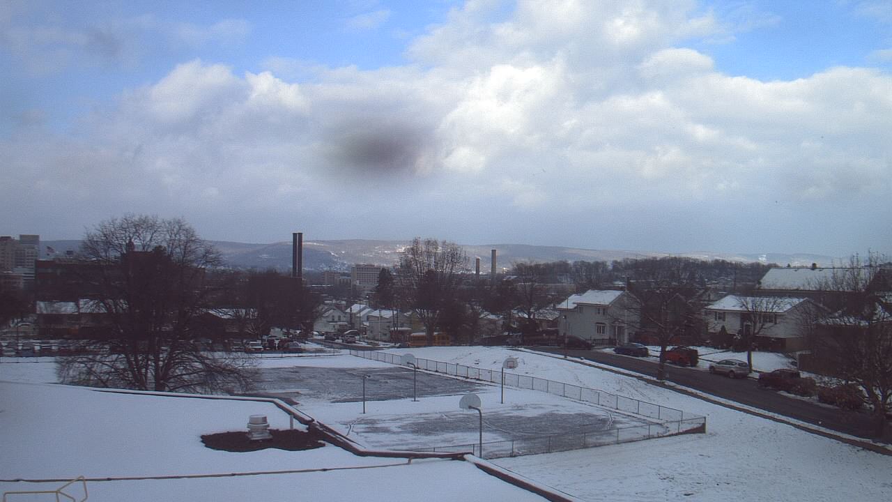 Thumbnail for current weather camera view from Heights Murray ES in Wilkes-Barre, Pennsylvania