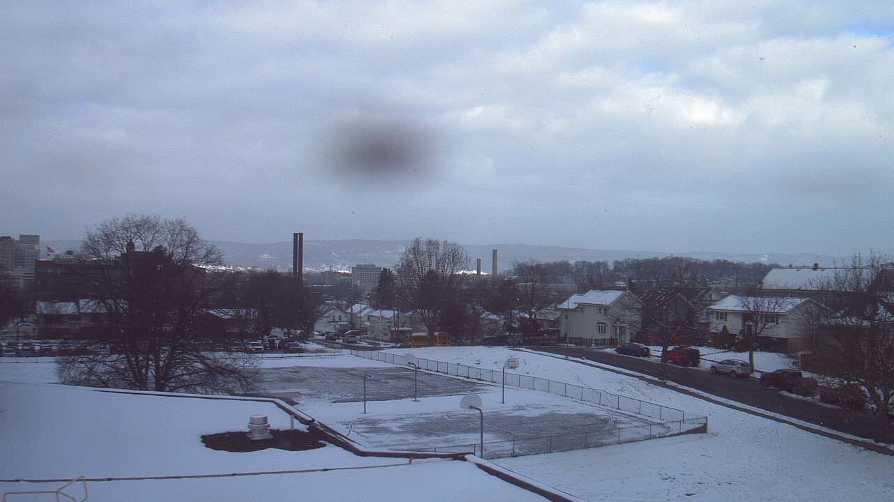 Thumbnail for current weather camera view from Heights Murray ES in Wilkes-Barre, Pennsylvania