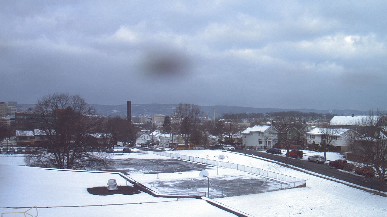 Thumbnail for current weather camera view from Heights Murray ES in Wilkes-Barre, Pennsylvania