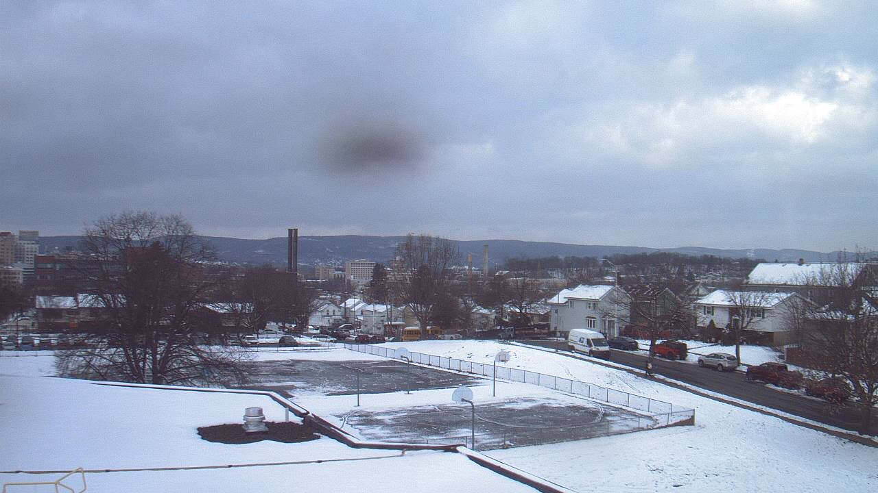 Thumbnail for current weather camera view from Heights Murray ES in Wilkes-Barre, Pennsylvania