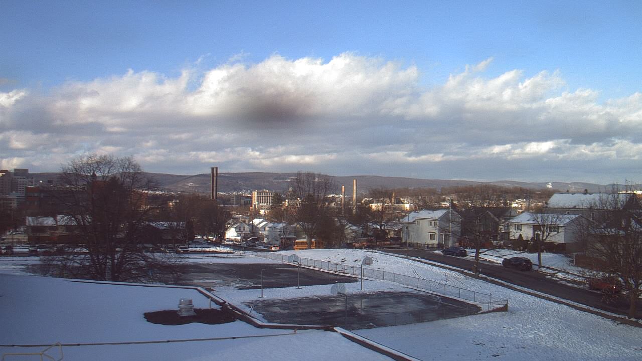 Thumbnail for current weather camera view from Heights Murray ES in Wilkes-Barre, Pennsylvania