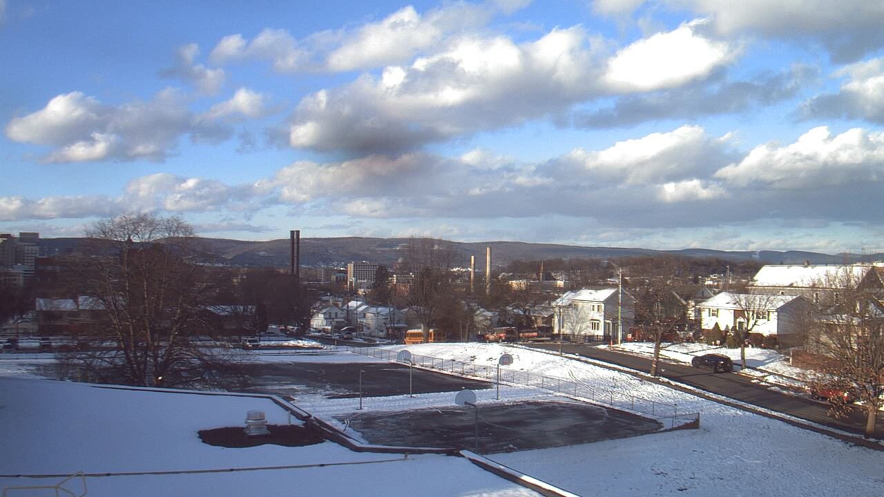 Thumbnail for current weather camera view from Heights Murray ES in Wilkes-Barre, Pennsylvania