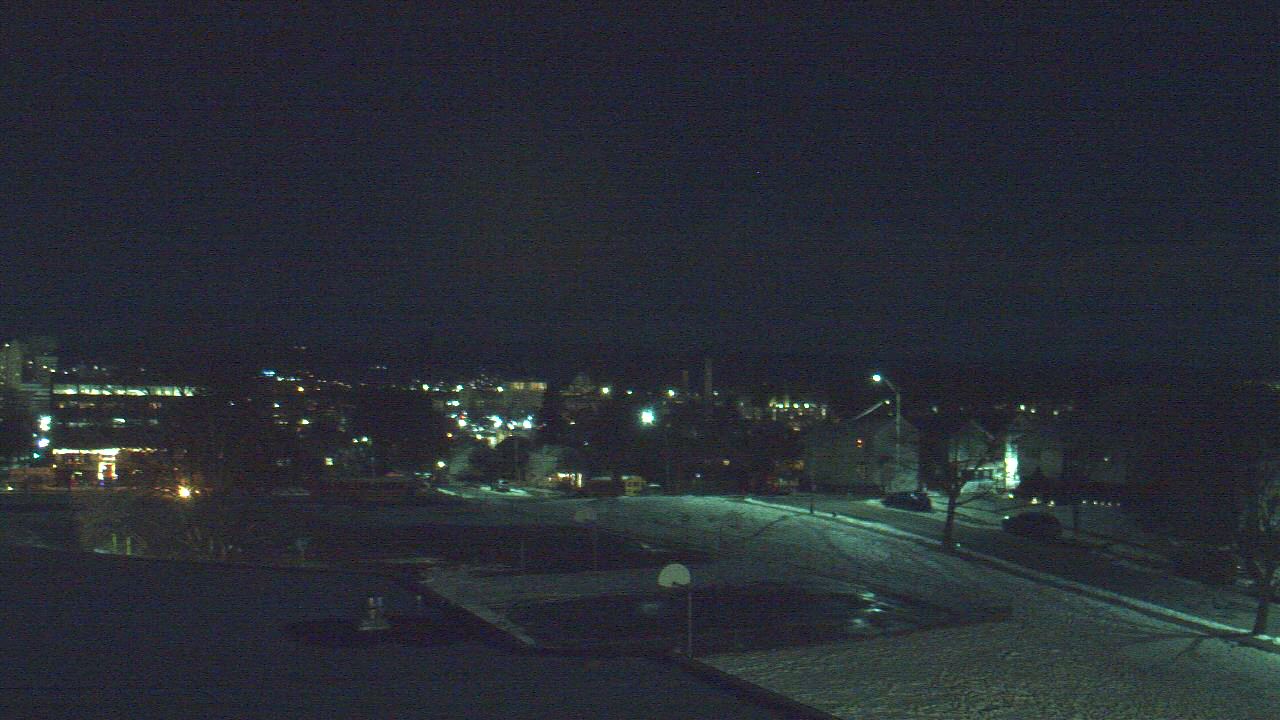 Thumbnail for current weather camera view from Heights Murray ES in Wilkes-Barre, Pennsylvania