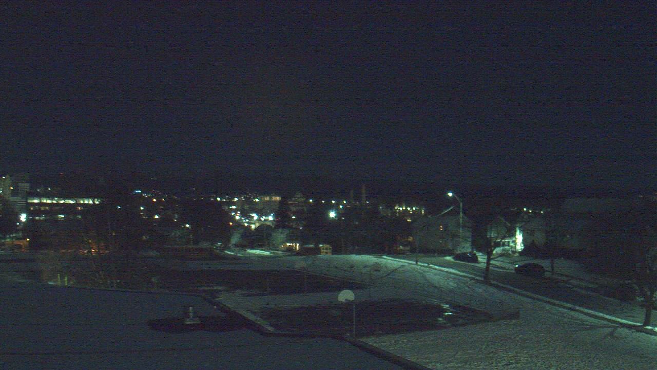 Thumbnail for current weather camera view from Heights Murray ES in Wilkes-Barre, Pennsylvania