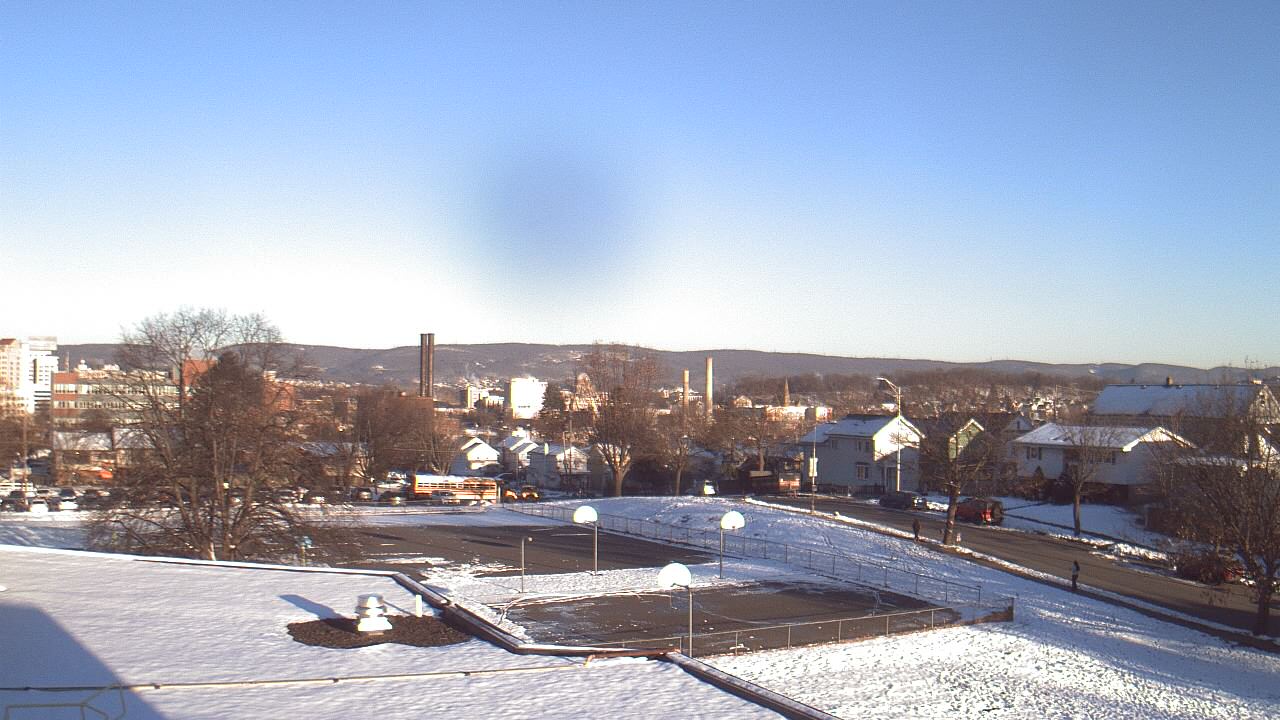 Thumbnail for current weather camera view from Heights Murray ES in Wilkes-Barre, Pennsylvania