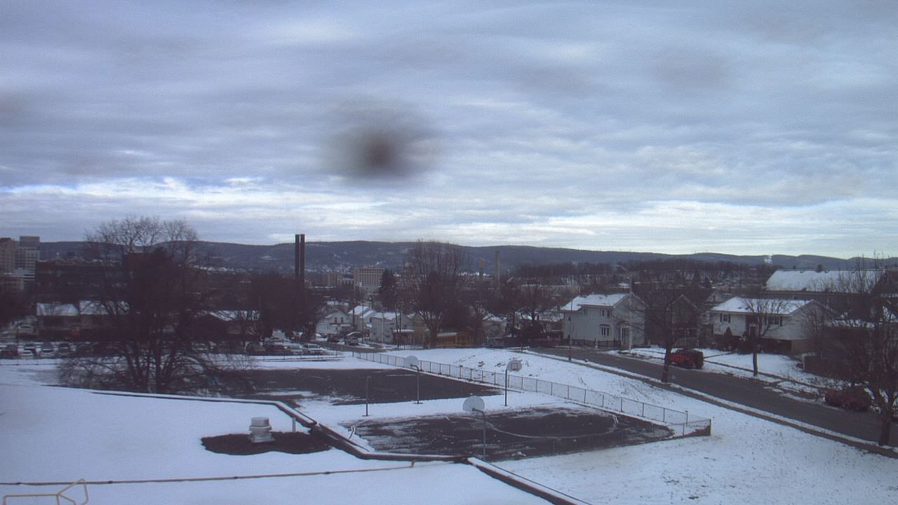 Thumbnail for current weather camera view from Heights Murray ES in Wilkes-Barre, Pennsylvania