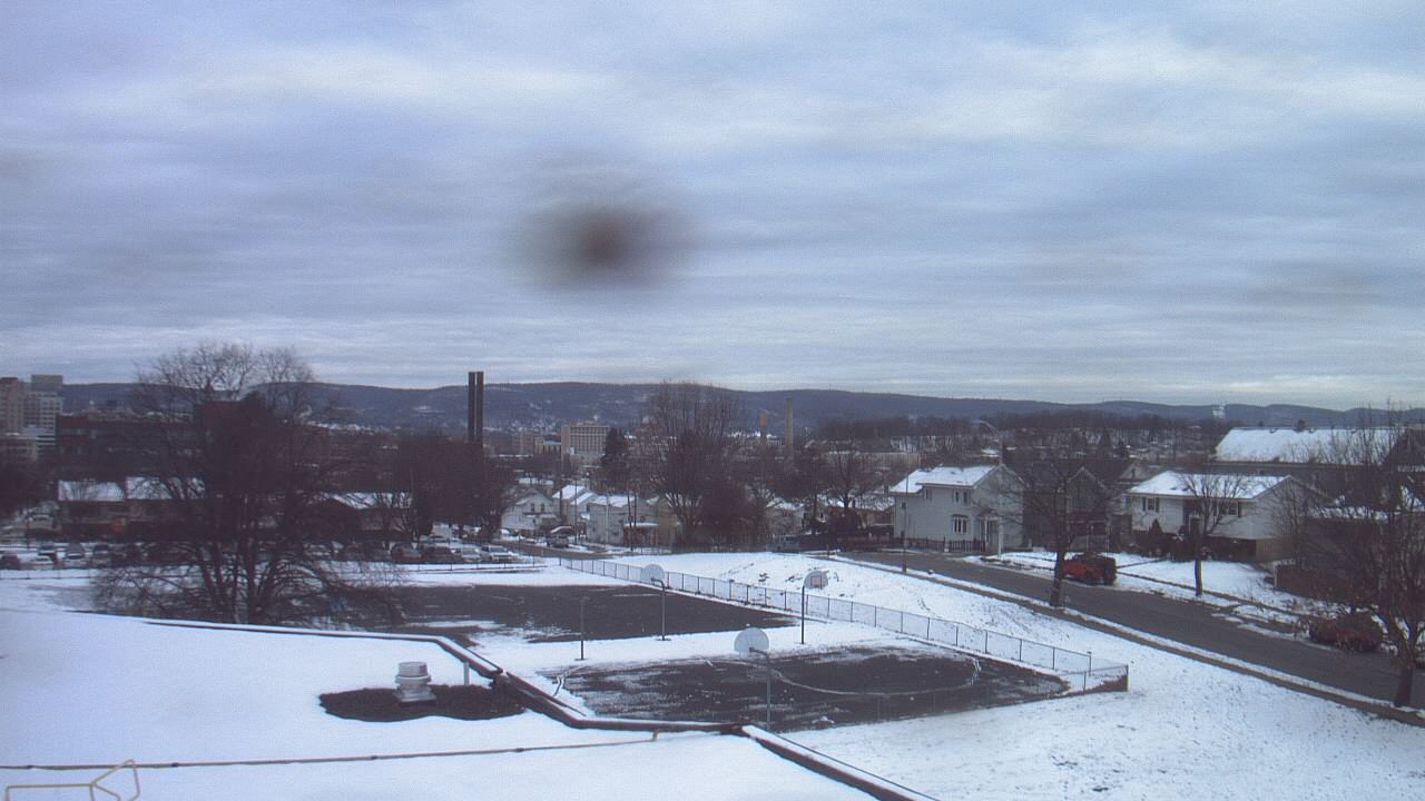 Thumbnail for current weather camera view from Heights Murray ES in Wilkes-Barre, Pennsylvania