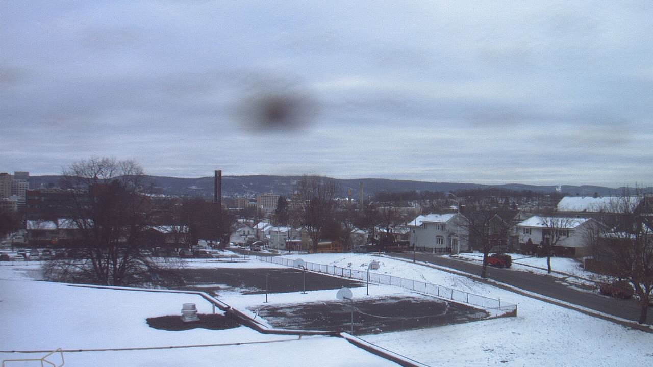 Thumbnail for current weather camera view from Heights Murray ES in Wilkes-Barre, Pennsylvania