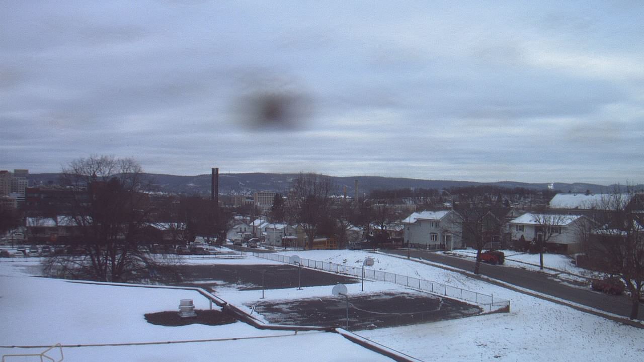 Thumbnail for current weather camera view from Heights Murray ES in Wilkes-Barre, Pennsylvania
