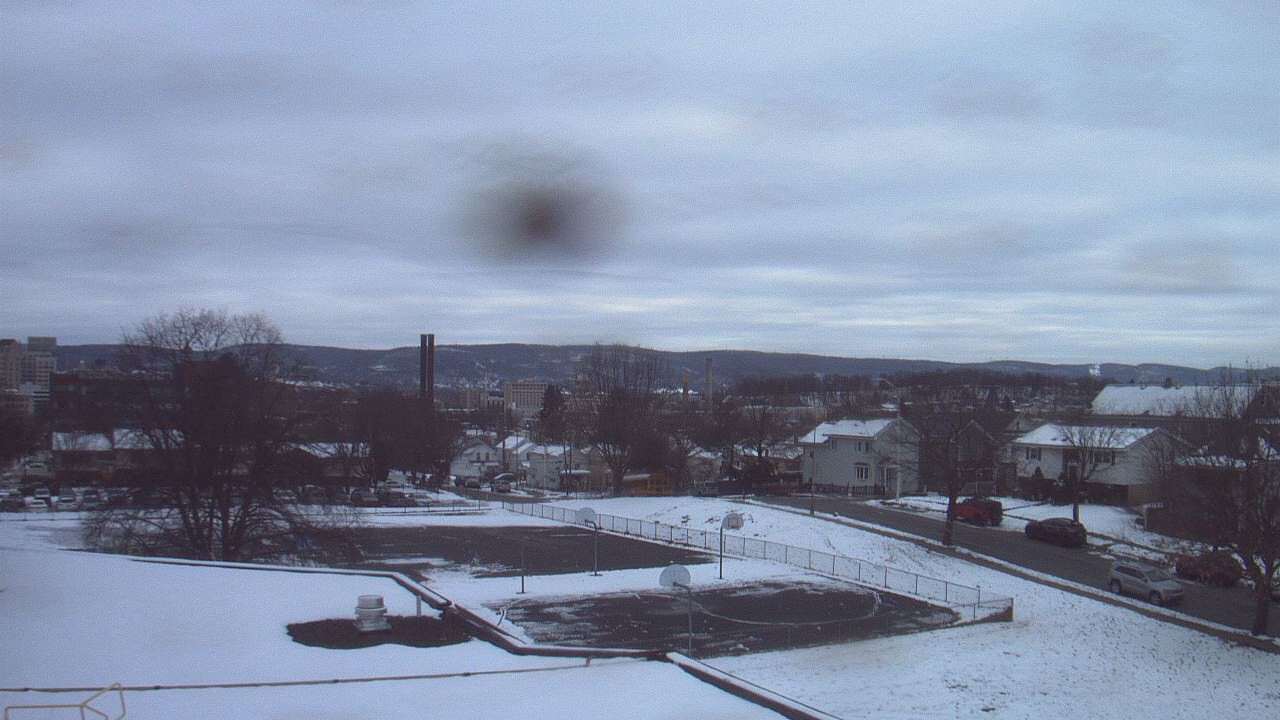Thumbnail for current weather camera view from Heights Murray ES in Wilkes-Barre, Pennsylvania