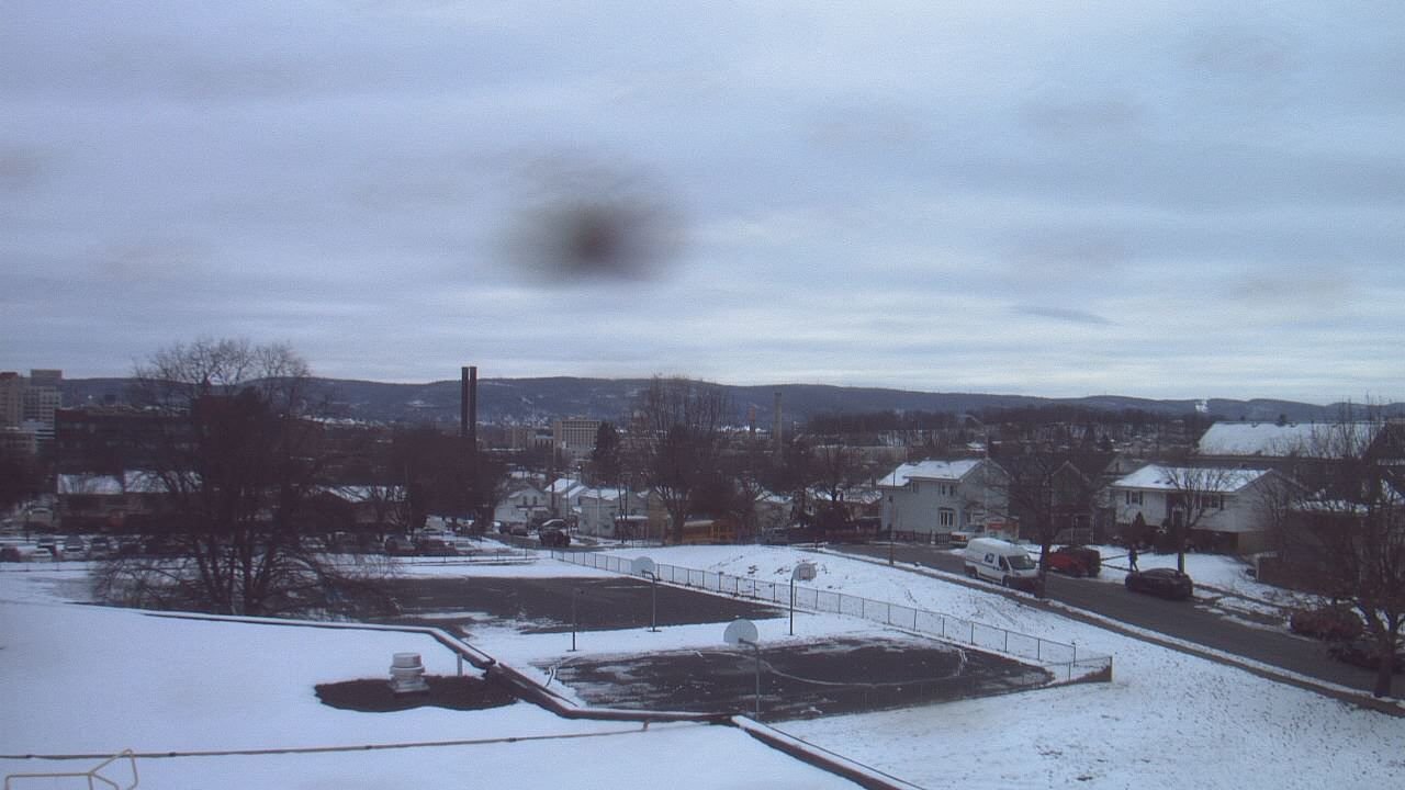 Thumbnail for current weather camera view from Heights Murray ES in Wilkes-Barre, Pennsylvania