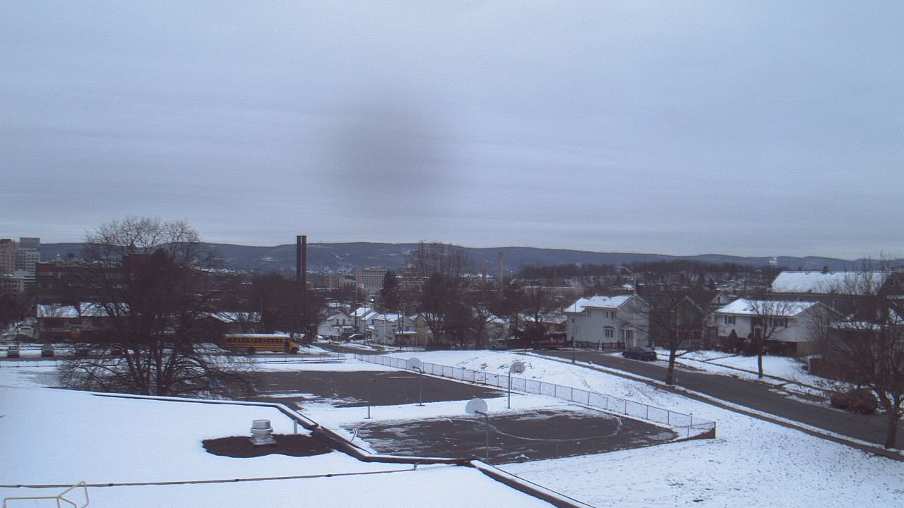 Thumbnail for current weather camera view from Heights Murray ES in Wilkes-Barre, Pennsylvania