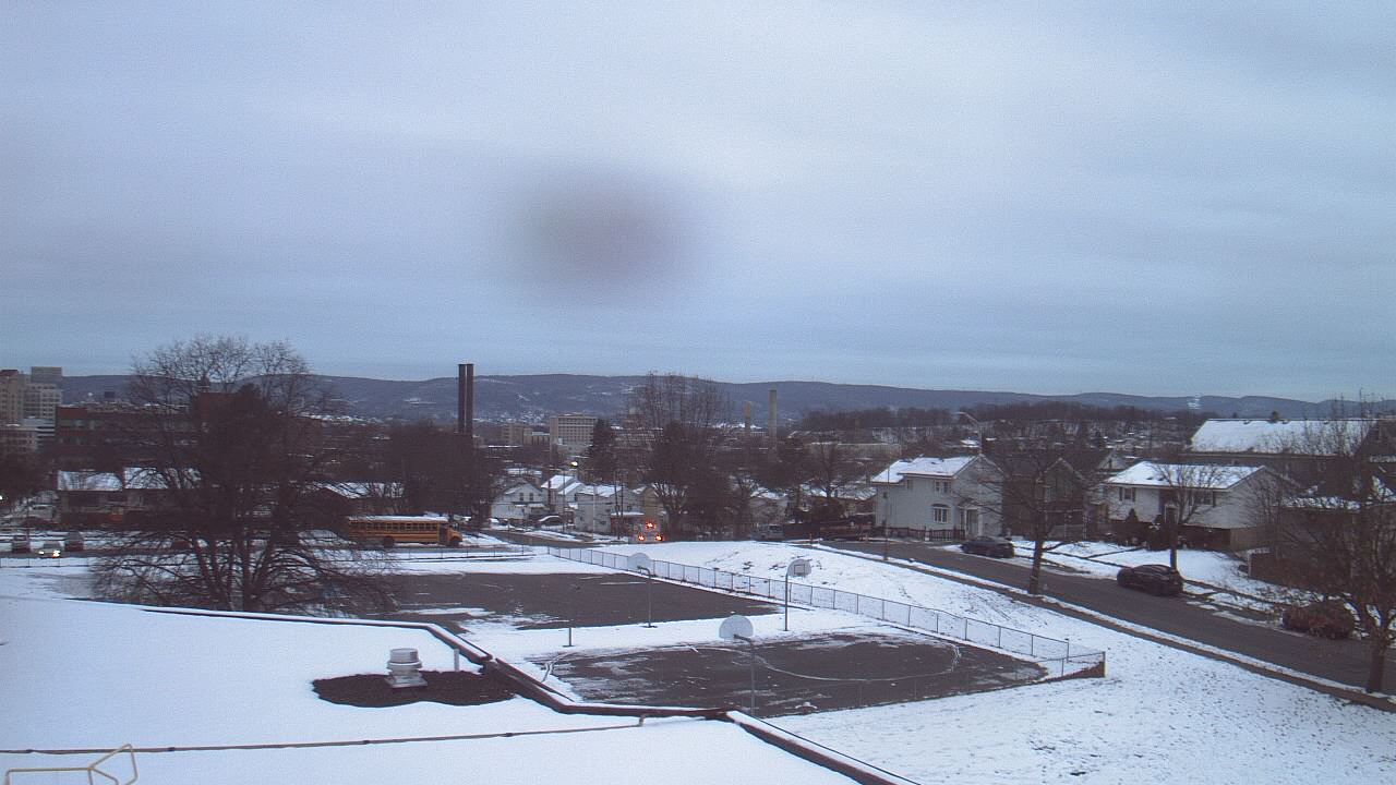 Thumbnail for current weather camera view from Heights Murray ES in Wilkes-Barre, Pennsylvania