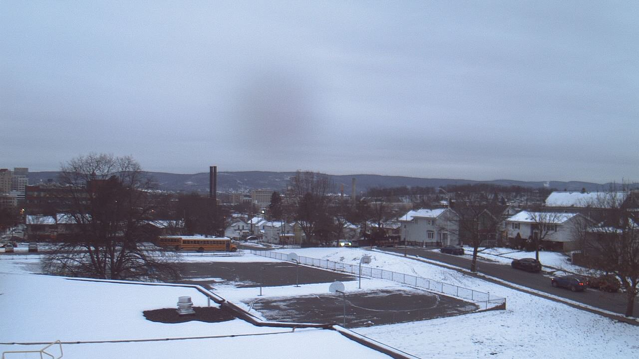 Thumbnail for current weather camera view from Heights Murray ES in Wilkes-Barre, Pennsylvania