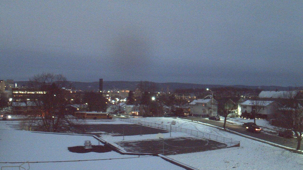 Thumbnail for current weather camera view from Heights Murray ES in Wilkes-Barre, Pennsylvania