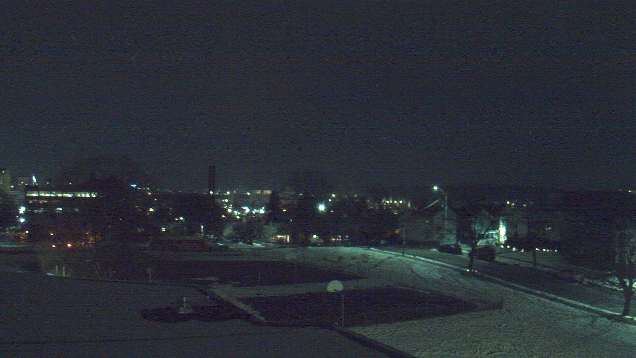 Thumbnail for current weather camera view from Heights Murray ES in Wilkes-Barre, Pennsylvania