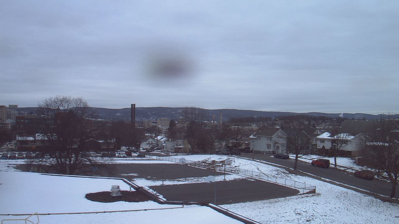 Thumbnail for current weather camera view from Heights Murray ES in Wilkes-Barre, Pennsylvania