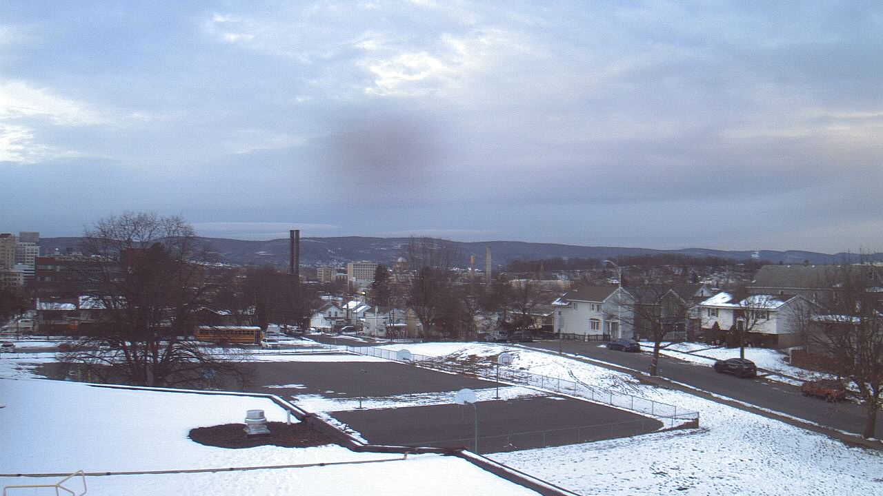 Thumbnail for current weather camera view from Heights Murray ES in Wilkes-Barre, Pennsylvania