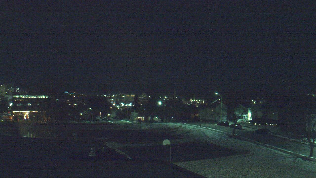 Thumbnail for current weather camera view from Heights Murray ES in Wilkes-Barre, Pennsylvania