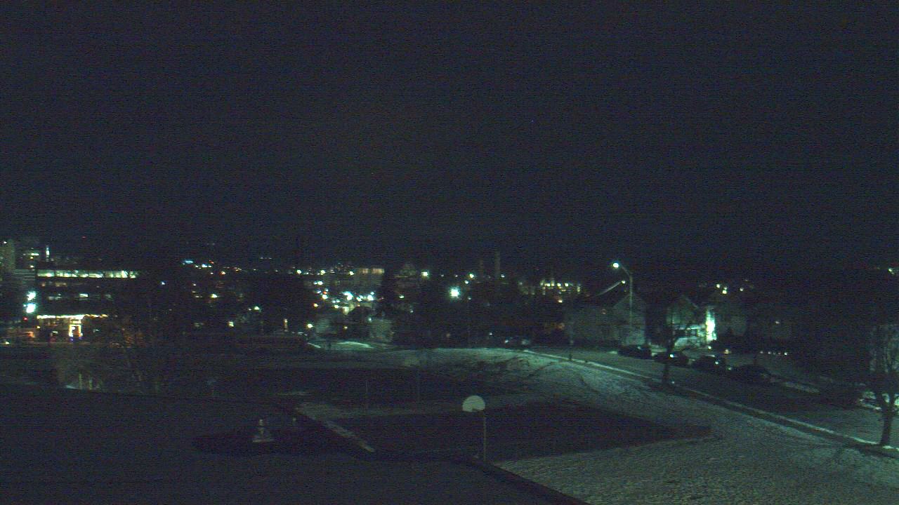 Thumbnail for current weather camera view from Heights Murray ES in Wilkes-Barre, Pennsylvania