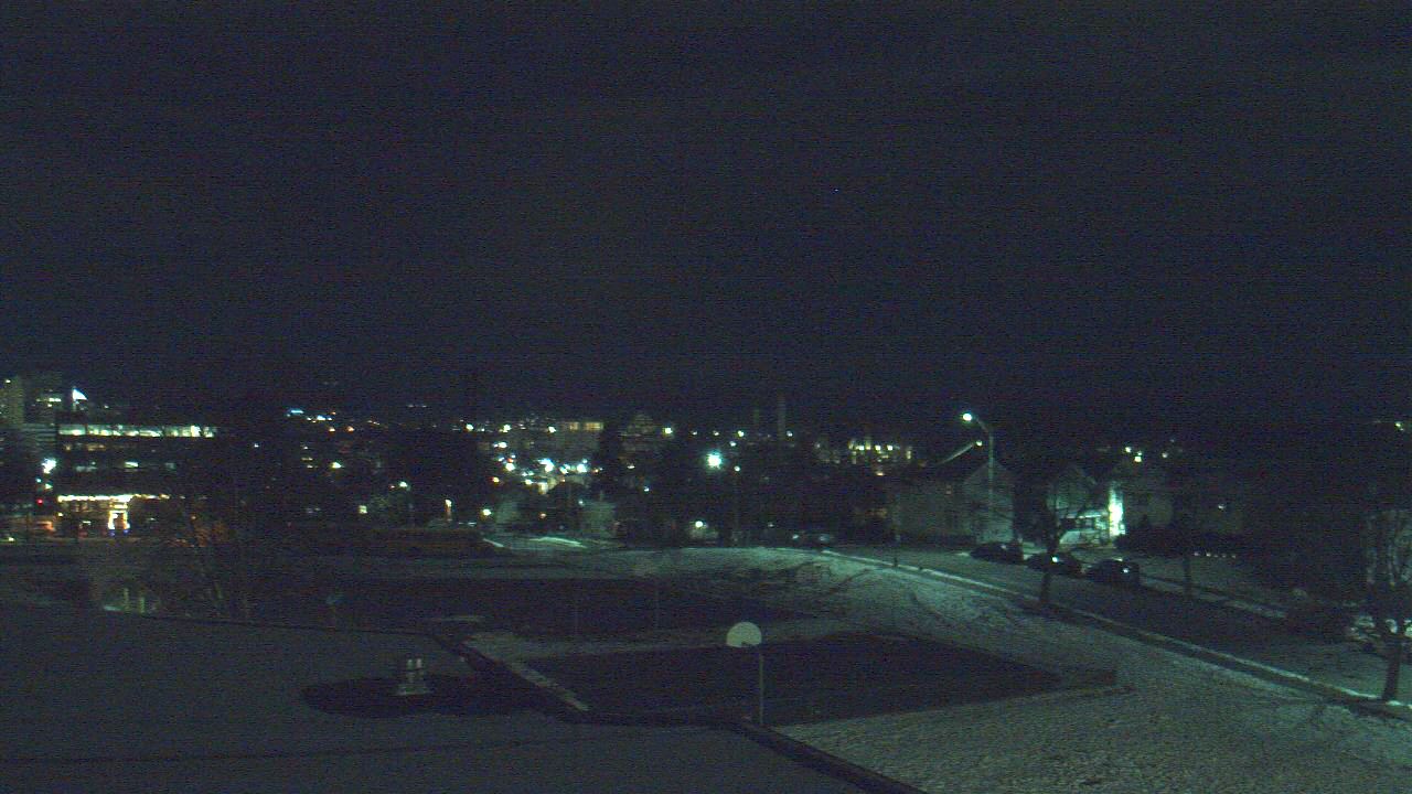 Thumbnail for current weather camera view from Heights Murray ES in Wilkes-Barre, Pennsylvania
