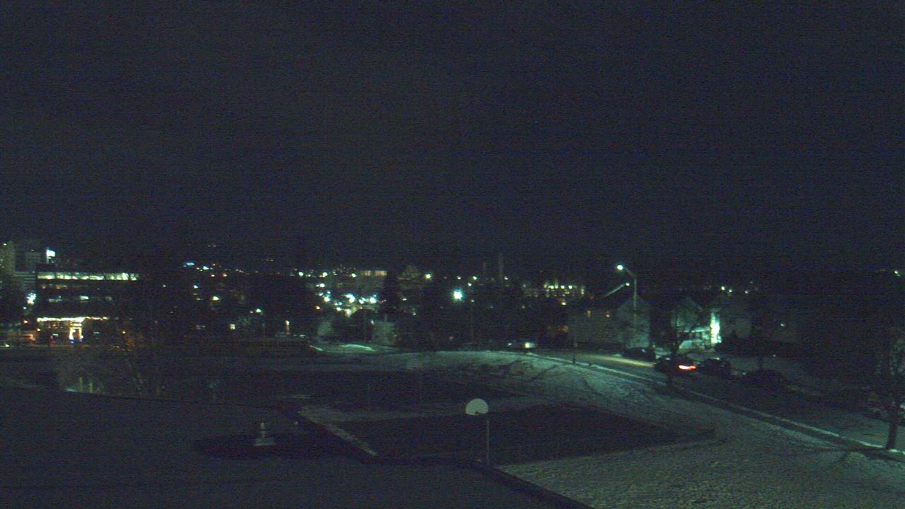 Thumbnail for current weather camera view from Heights Murray ES in Wilkes-Barre, Pennsylvania