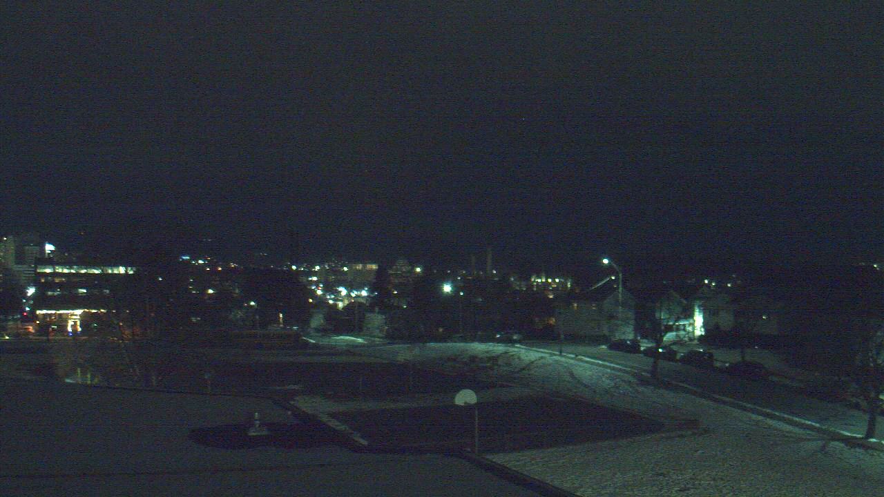 Thumbnail for current weather camera view from Heights Murray ES in Wilkes-Barre, Pennsylvania