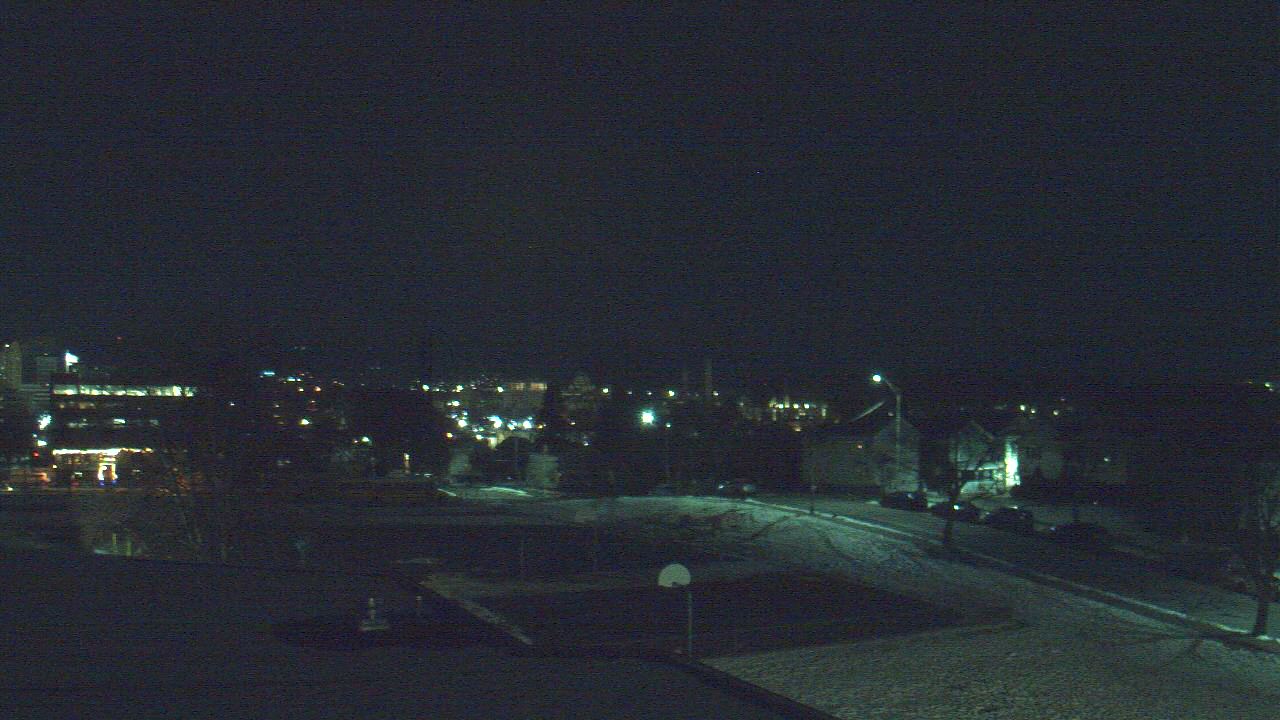 Thumbnail for current weather camera view from Heights Murray ES in Wilkes-Barre, Pennsylvania