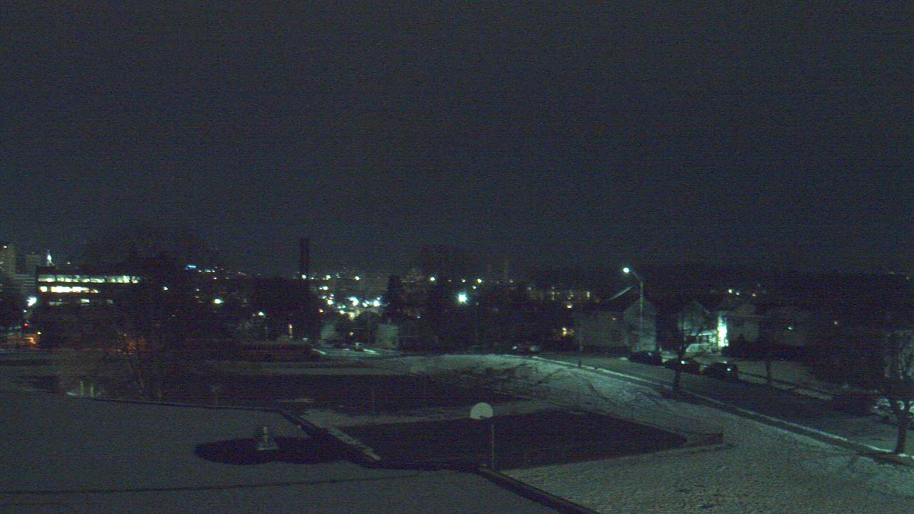 Thumbnail for current weather camera view from Heights Murray ES in Wilkes-Barre, Pennsylvania