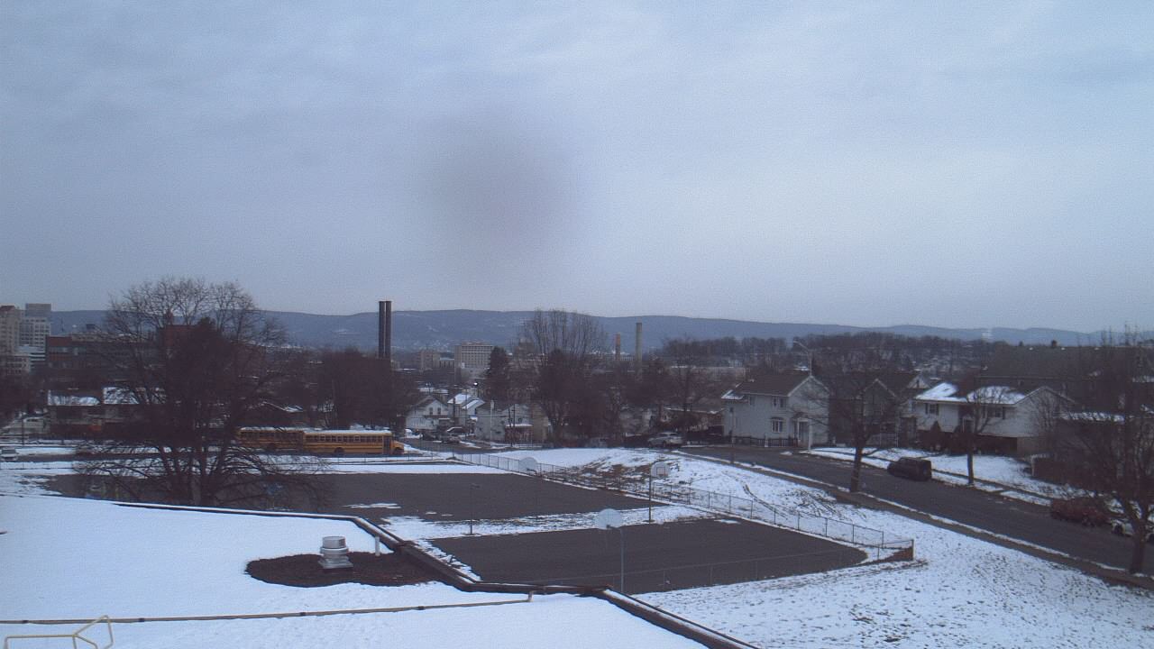 Thumbnail for current weather camera view from Heights Murray ES in Wilkes-Barre, Pennsylvania