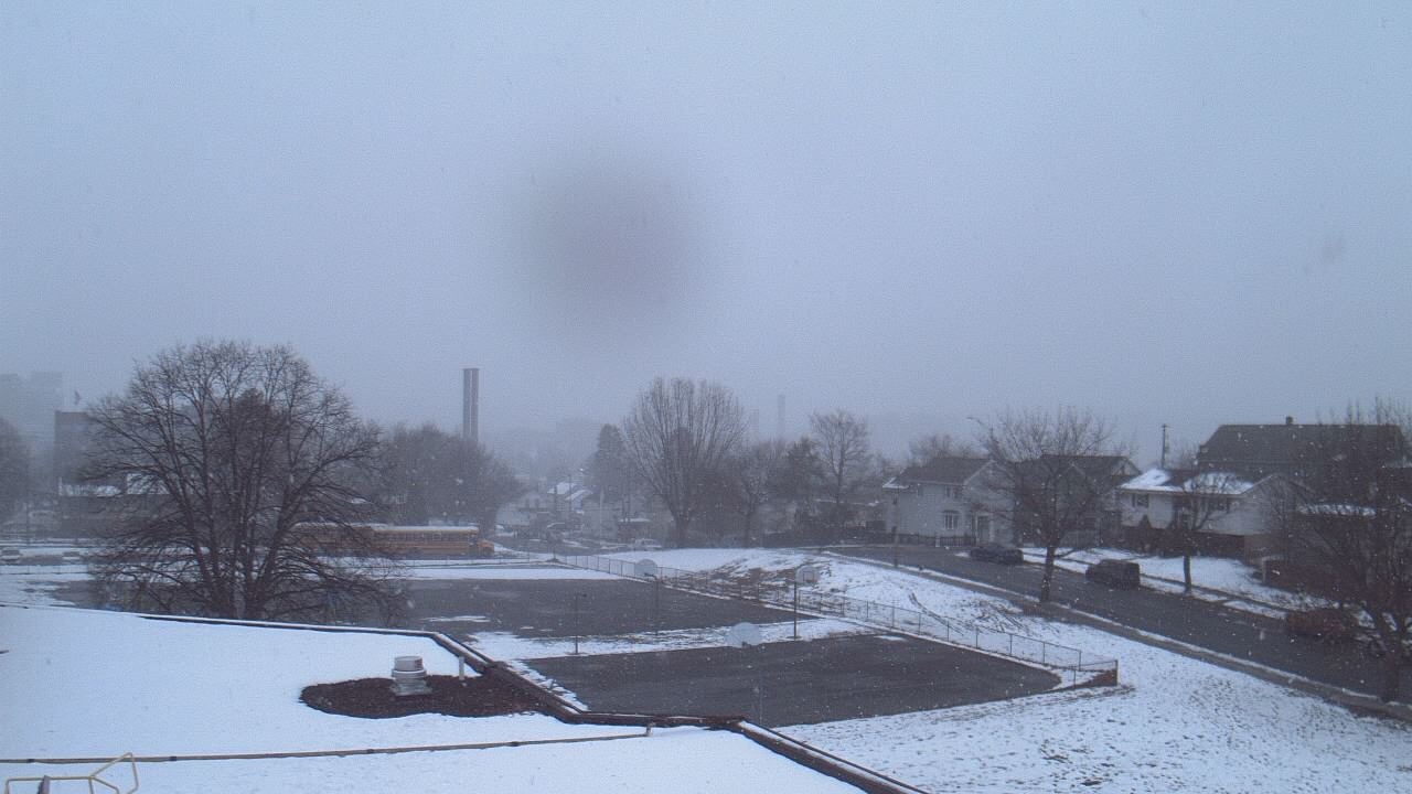 Thumbnail for current weather camera view from Heights Murray ES in Wilkes-Barre, Pennsylvania