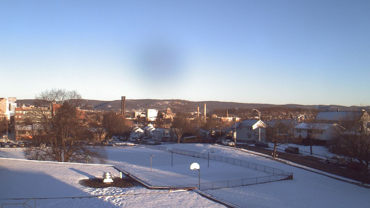 Thumbnail for current weather camera view from Heights Murray ES in Wilkes-Barre, Pennsylvania