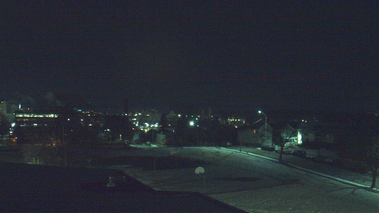 Thumbnail for current weather camera view from Heights Murray ES in Wilkes-Barre, Pennsylvania