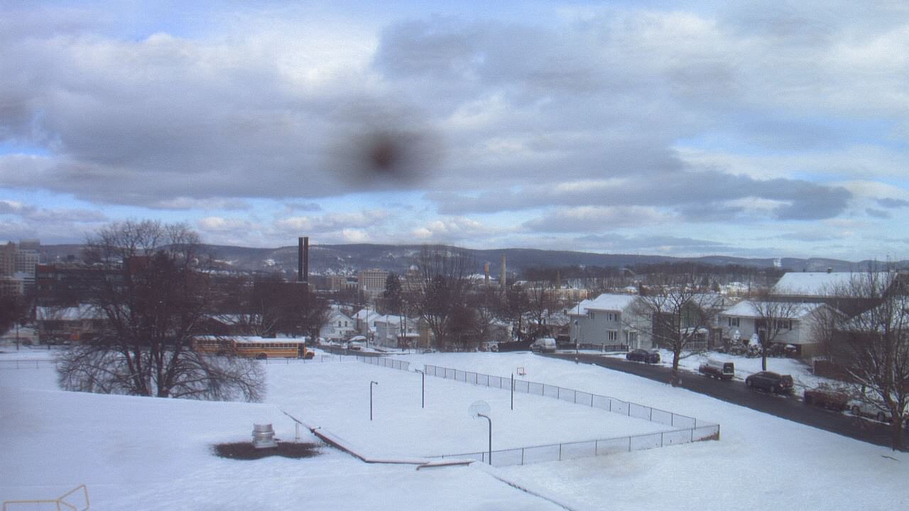 Thumbnail for current weather camera view from Heights Murray ES in Wilkes-Barre, Pennsylvania