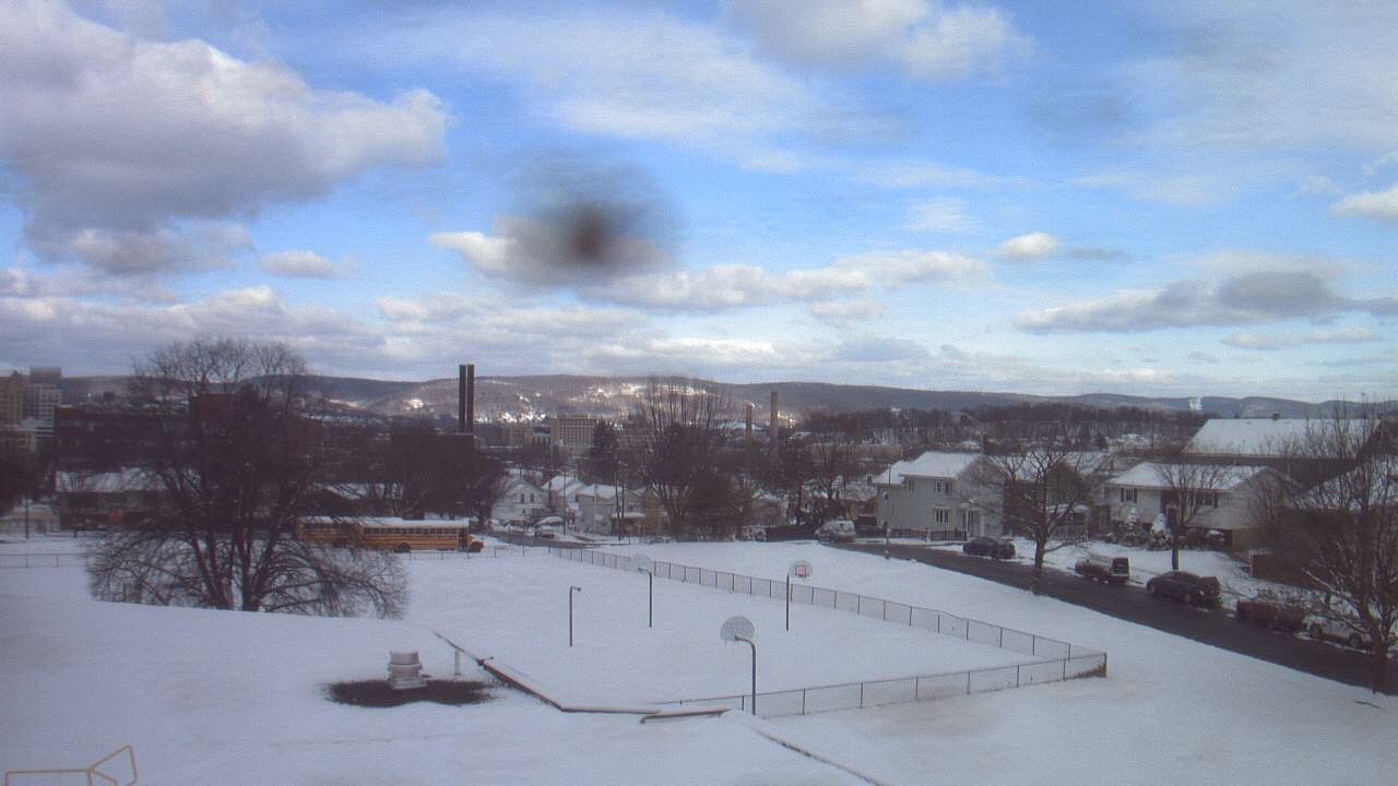 Thumbnail for current weather camera view from Heights Murray ES in Wilkes-Barre, Pennsylvania