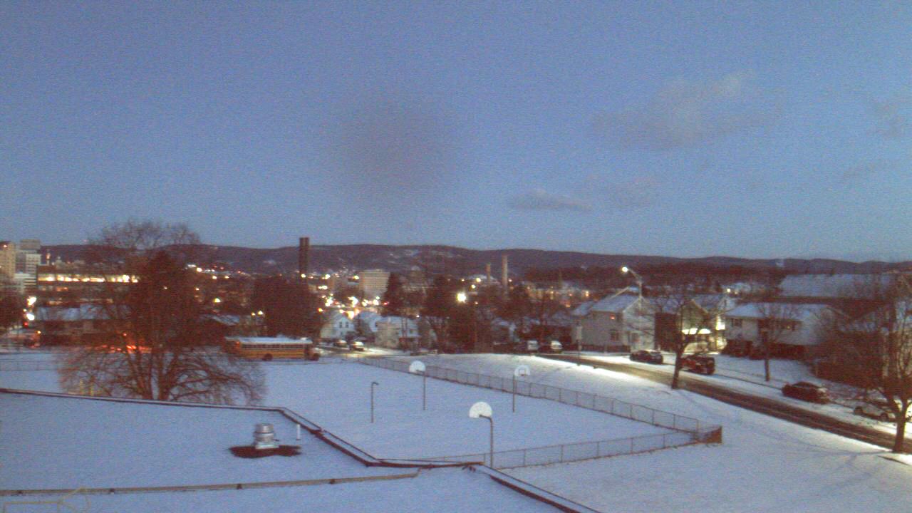 Thumbnail for current weather camera view from Heights Murray ES in Wilkes-Barre, Pennsylvania
