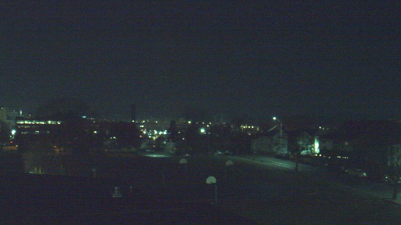 Thumbnail for current weather camera view from Heights Murray ES in Wilkes-Barre, Pennsylvania