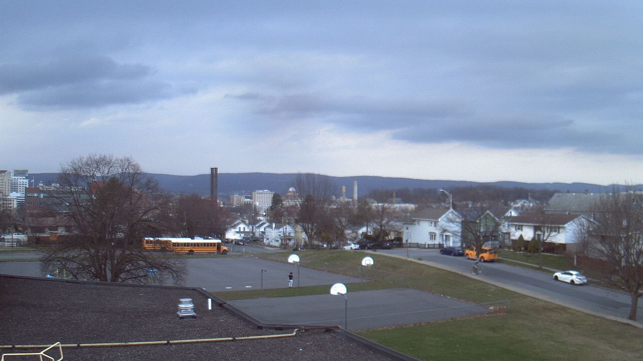Thumbnail for current weather camera view from Heights Murray ES in Wilkes-Barre, Pennsylvania