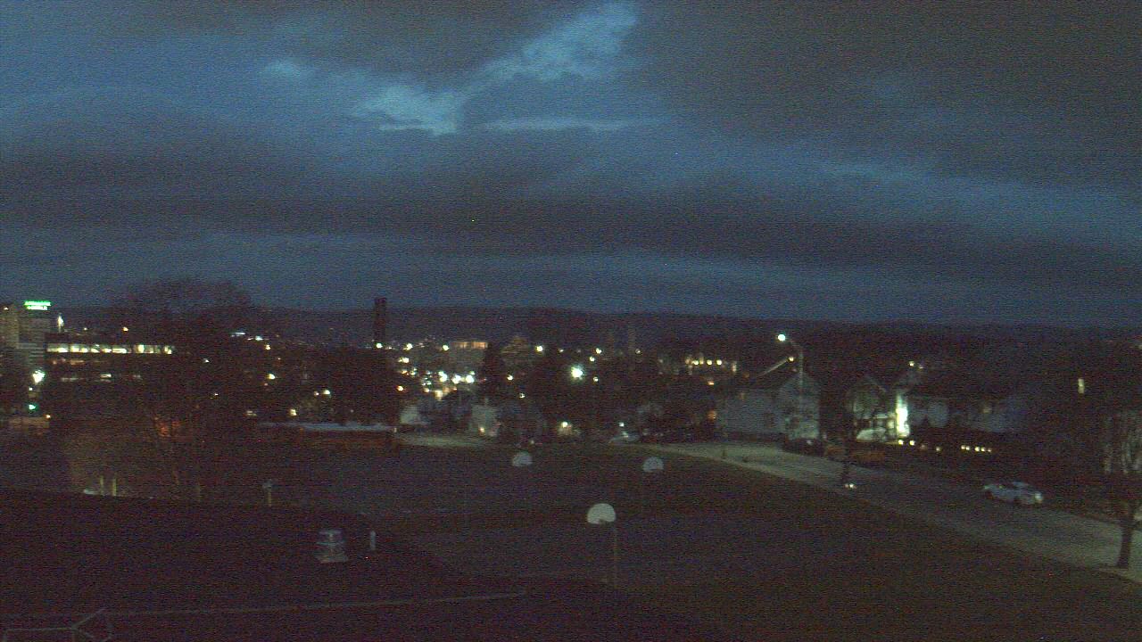 Thumbnail for current weather camera view from Heights Murray ES in Wilkes-Barre, Pennsylvania