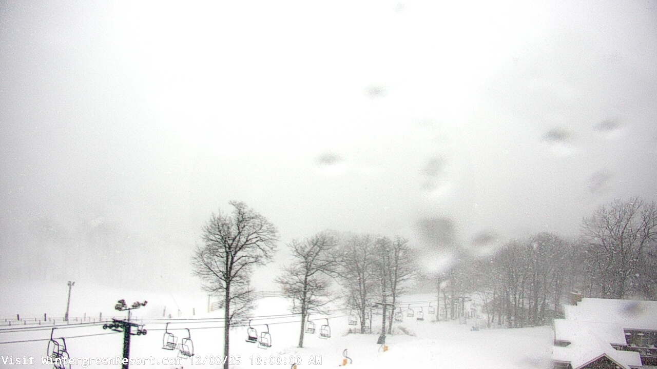 Thumbnail for current weather camera view from Wintergreen Mtn. at 3600 ft. elev. in Roseland, Virginia
