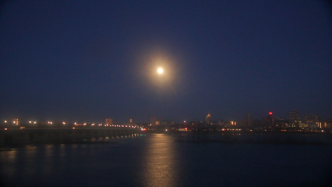 Thumbnail for current weather camera view from Robert Morris CPA in Wormleysburg, Pennsylvania