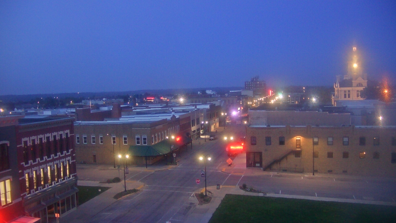 Thumbnail for current weather camera view from Westown Senior Apartments in Marshalltown, Iowa