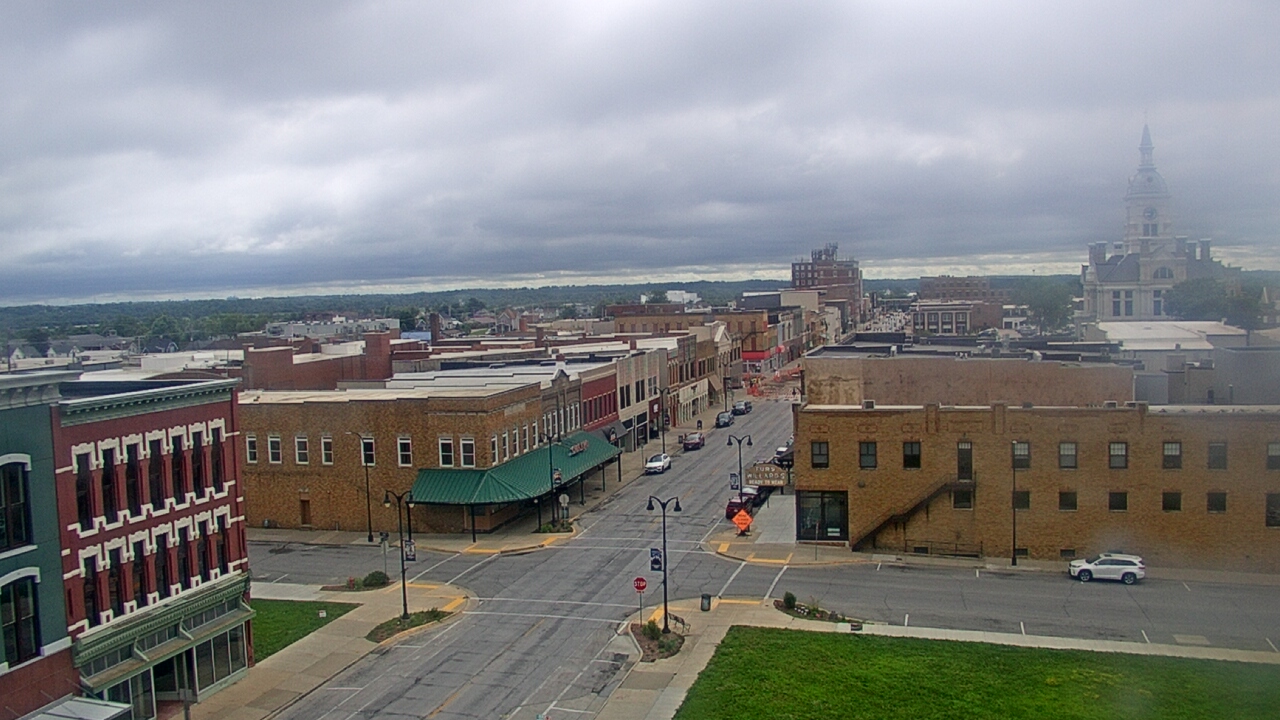 Thumbnail for current weather camera view from Westown Senior Apartments in Marshalltown, Iowa